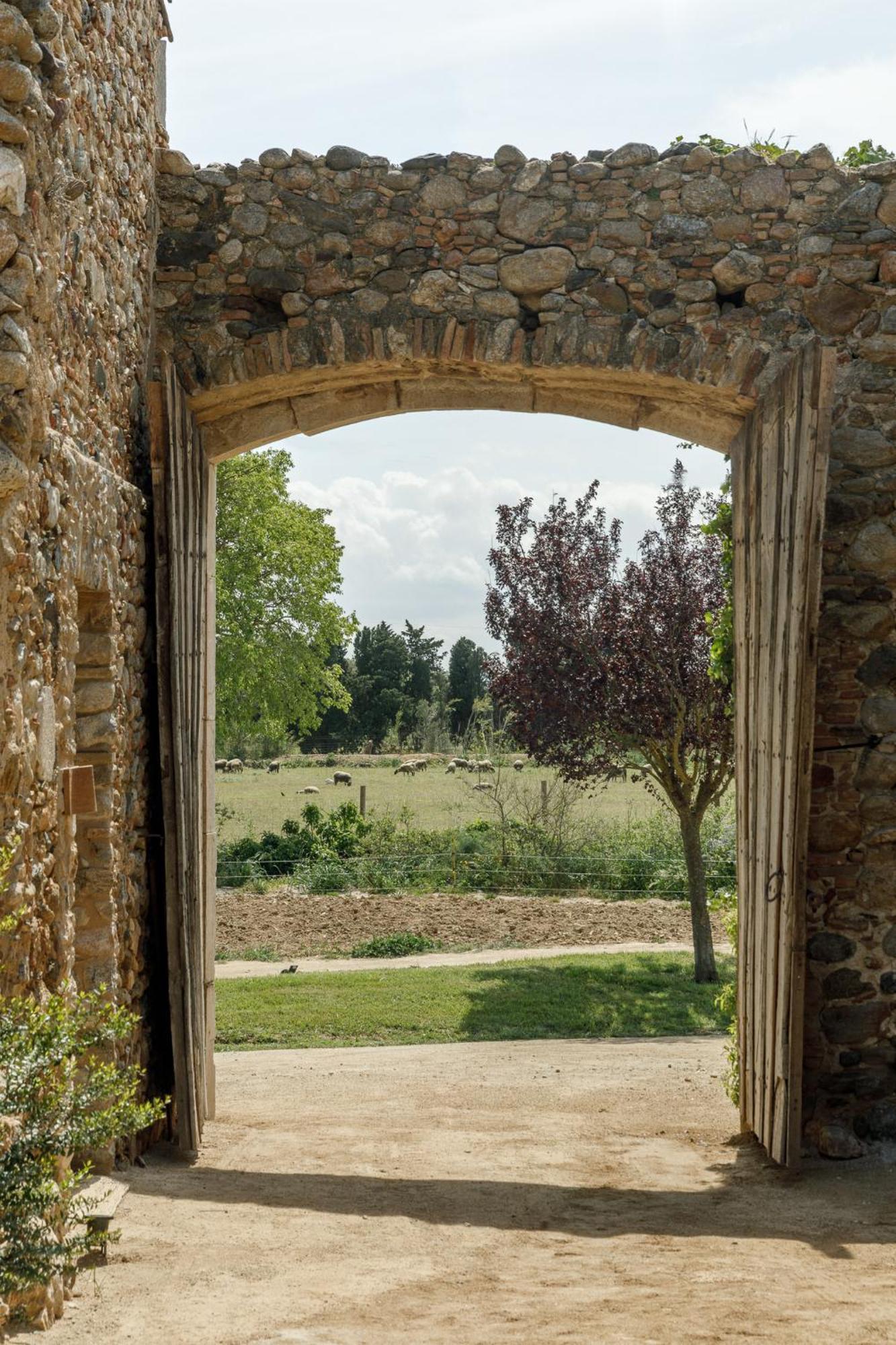 Hotel Castell De Vallgornera Peralada Eksteriør bilde