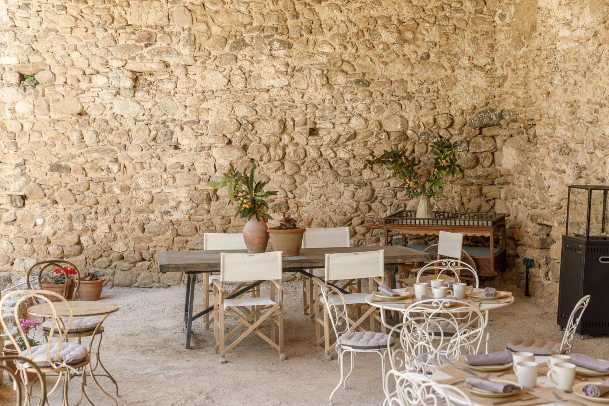 Hotel Castell De Vallgornera Peralada Eksteriør bilde